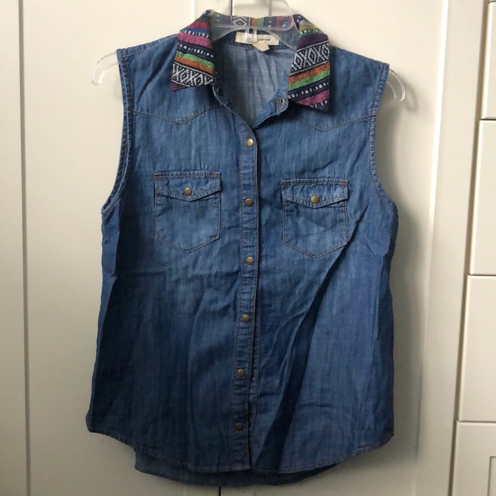 Denim top with embroidered collar